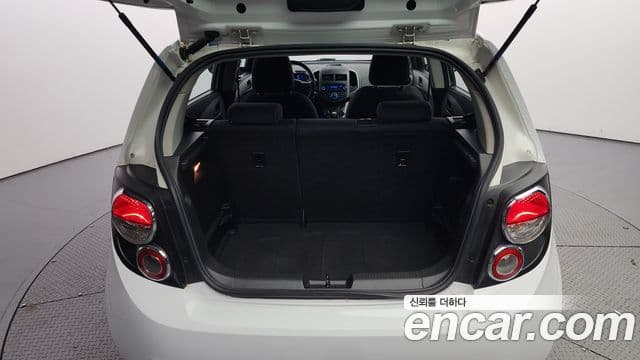 Chevrolet(GM대우) 아베오 хэтчбек стандартная версия, 2012 20