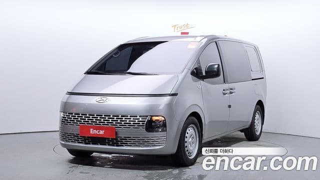 Hyundai Staria Smart, 2022 1