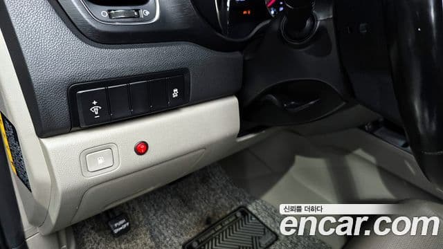 Kia The / новый New Carnival Luxury, 2019 17