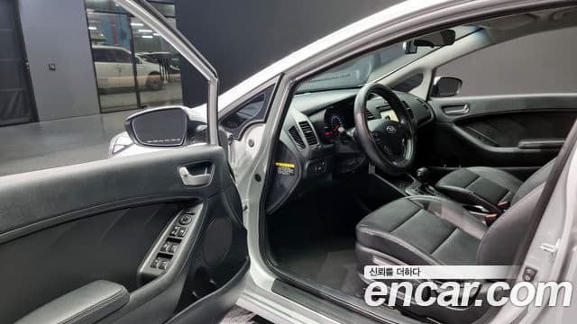 Kia K3 Deluxe, 2015 11