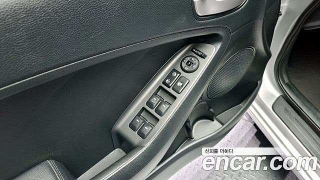 Kia K3 Deluxe, 2015 19