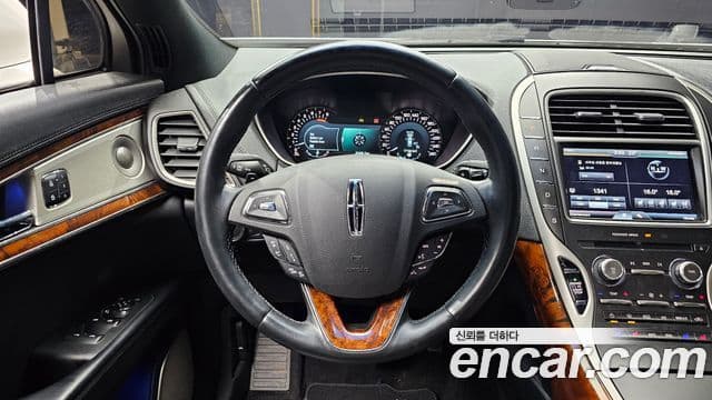 Lincoln MKX 2세대, 2016 13