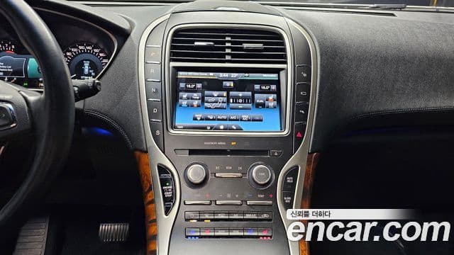 Lincoln MKX 2세대, 2016 14