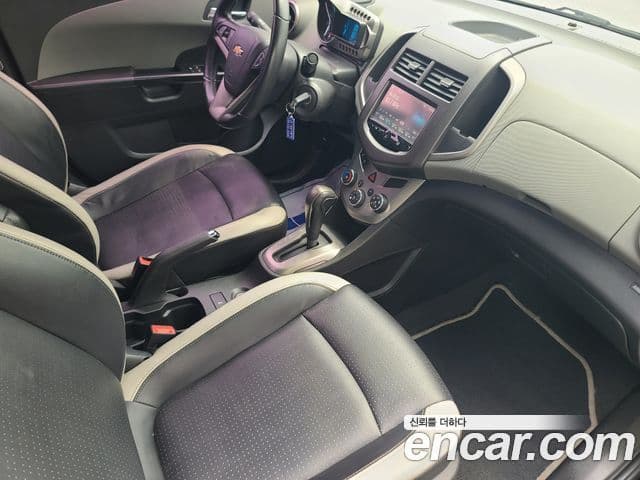 Chevrolet(GM대우) 아베오 седан 1.4 турбо Perfect чёрный, 2016 11