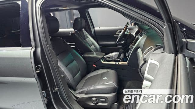 Ford Explorer 5세대, 2015 10