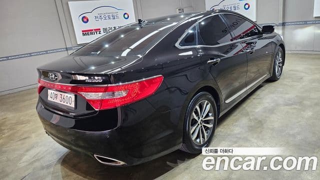 Hyundai Grandeur HG Luxury, 2011 3