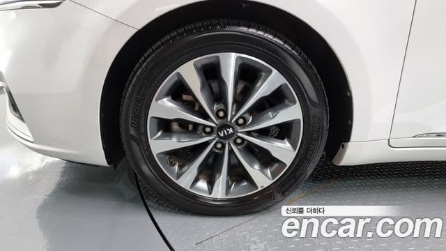 Kia All New K7 3.0 LPI Luxury (арендный автомобиль), 2018 все фото