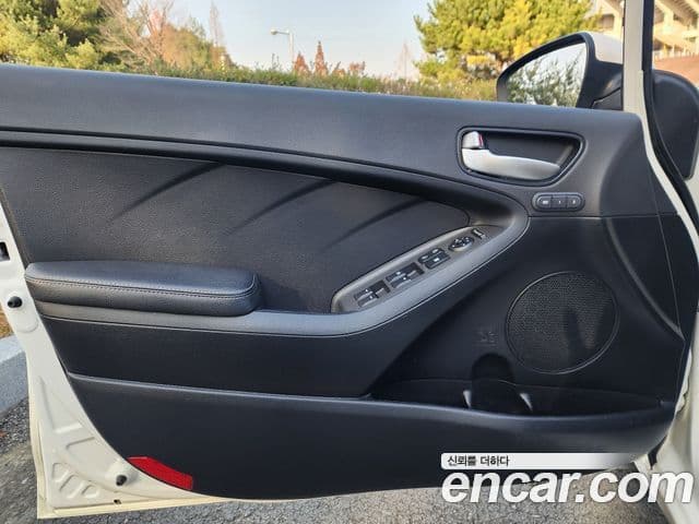 Kia The / новый New K3 Special, 2016 14