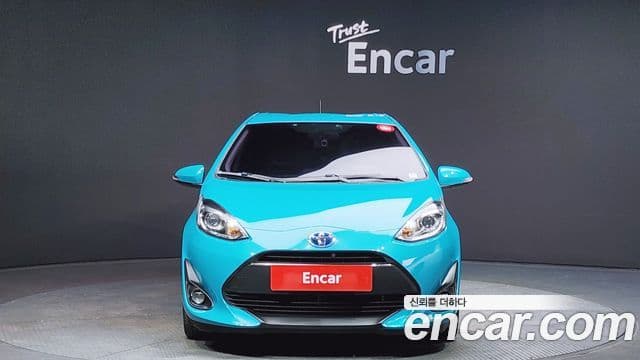 Toyota 프리우스 C, 2018 3