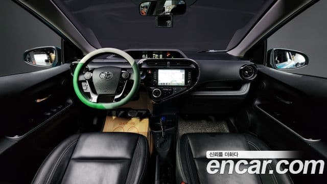 Toyota 프리우스 C, 2018 7