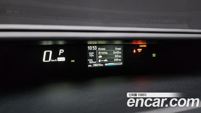 Toyota 프리우스 C, 2018 8