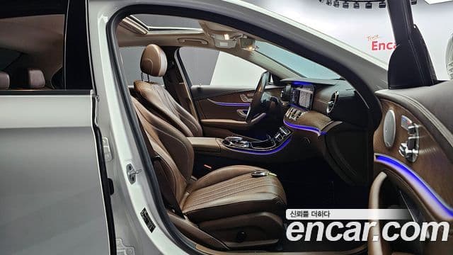 Mercedes-Benz E-класс W213 Exclusive, 2020 10