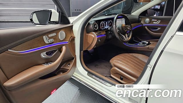 Mercedes-Benz E-класс W213 Exclusive, 2020 11