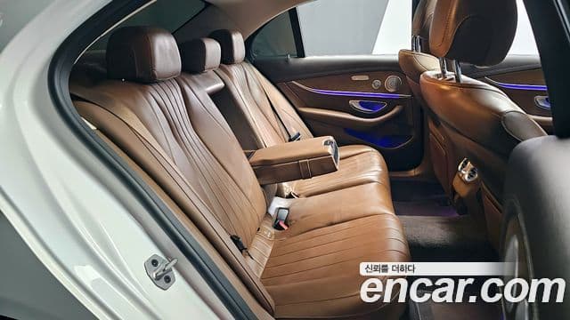 Mercedes-Benz E-класс W213 Exclusive, 2020 12