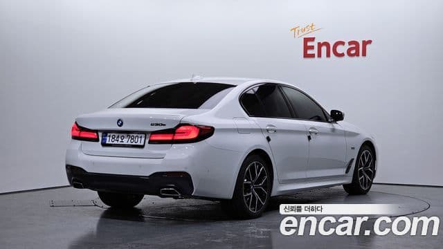BMW 5시리즈 (G30) 530e M Sport, 2023 9
