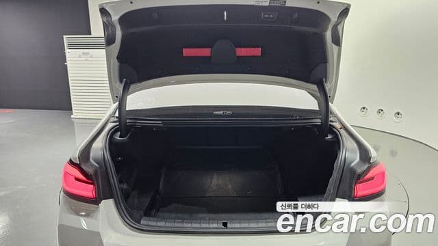 BMW 5시리즈 (G30) 530e M Sport, 2023 все фото