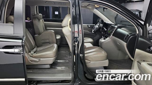 Kia Carnival R топовая версия, 2012 20