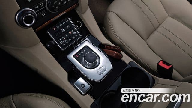 Land Rover Discovery 4 3.0 SDV6 SE, 2014 9