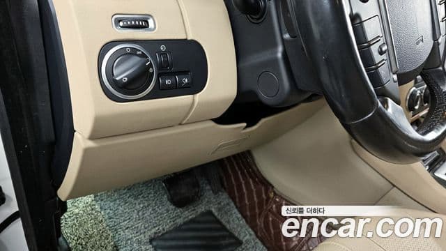 Land Rover Discovery 4 3.0 SDV6 SE, 2014 18