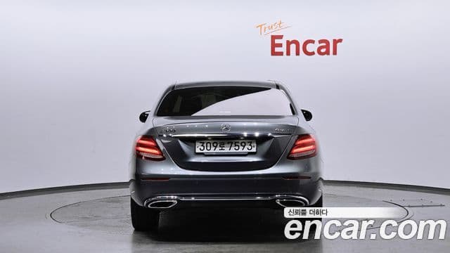 Mercedes-Benz E-класс W213 Exclusive, 2020 4