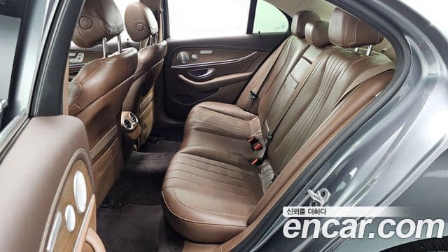 Mercedes-Benz E-класс W213 Exclusive, 2020 12