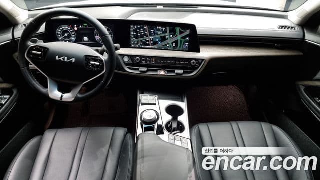 Kia K8 Trendy(таксомоторный тип), 2024 7