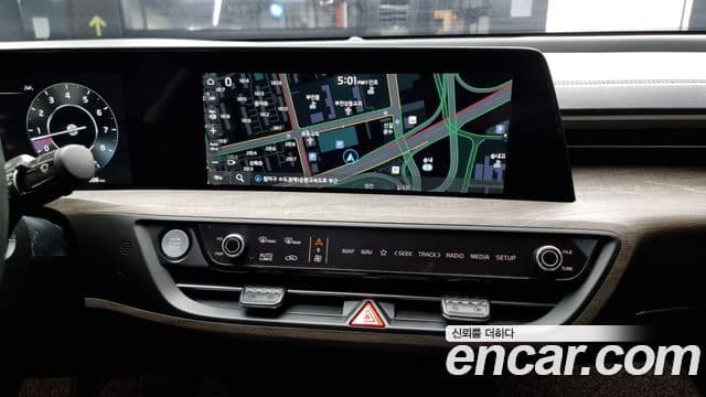 Kia K8 Trendy(таксомоторный тип), 2024 14