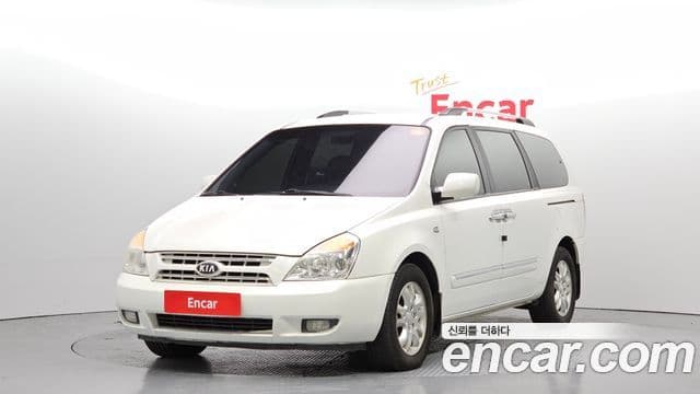 Kia Grand Carnival GLX, 2010 1