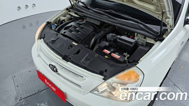 Kia Grand Carnival GLX, 2010 6