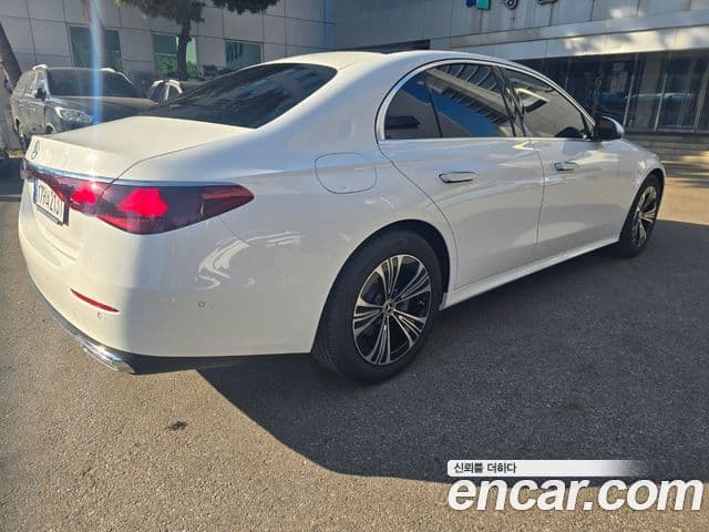 Mercedes-Benz E-класс W214 Avantgarde, 2025 4