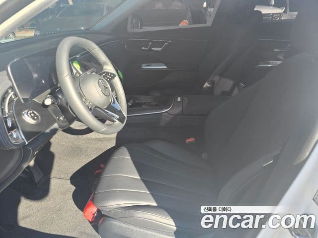 Mercedes-Benz E-класс W214 Avantgarde, 2025 8