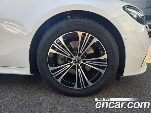 Mercedes-Benz E-класс W214 Avantgarde, 2025 20