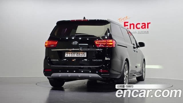 Kia The / новый New Carnival VIP, 2020 4