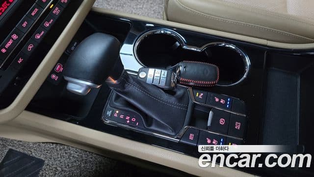 Kia The / новый New Carnival VIP, 2020 9