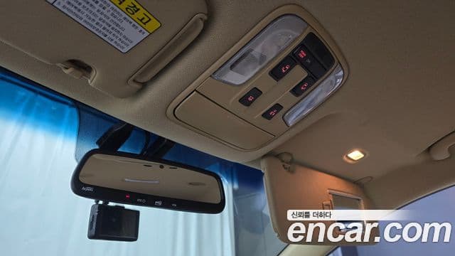 Kia The / новый New Carnival VIP, 2020 18