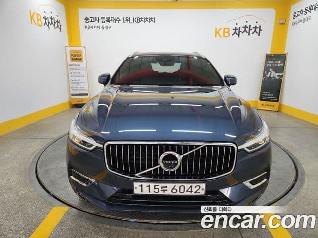 Volvo XC60 2세대 D5 Inscription, 2020 3