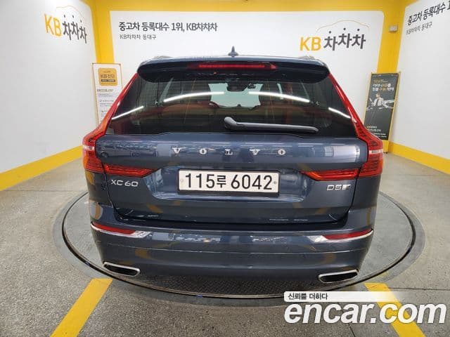 Volvo XC60 2세대 D5 Inscription, 2020 4