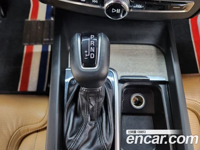 Volvo XC60 2세대 D5 Inscription, 2020 9