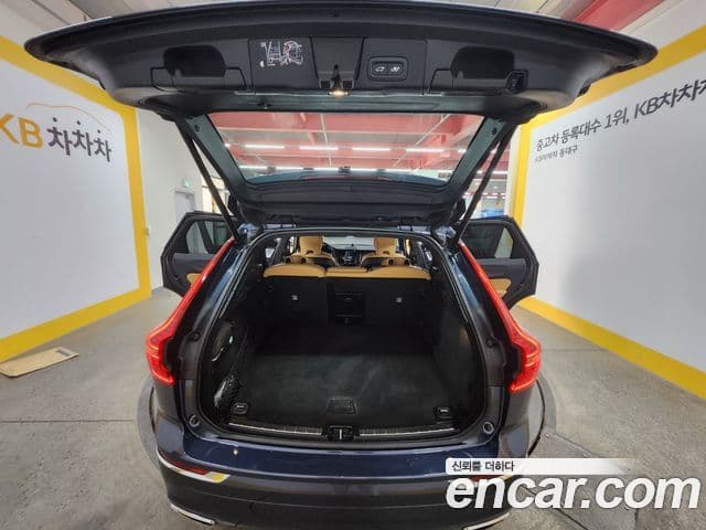 Volvo XC60 2세대 D5 Inscription, 2020 13