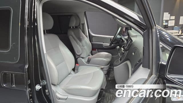 Hyundai The / новый New Grand Starex Modern, 2020 12