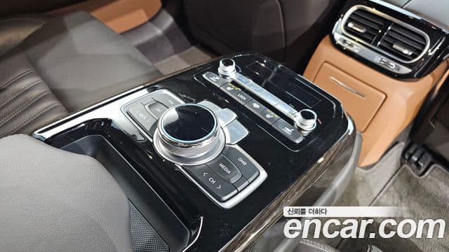 Genesis G90 Luxury, 2020 19