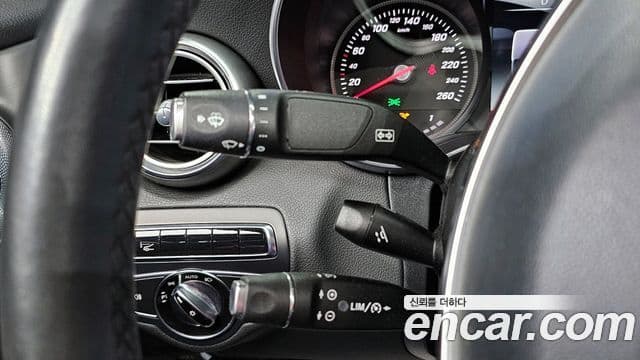 Mercedes-Benz C-класс W205 C200 купе, 2016 19