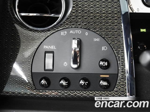 Rolls-Royce 레이스 6.6 чёрный эмблема, badge, 2017 13