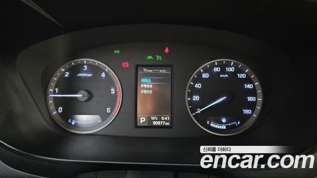 Hyundai 쏠라티 лимузин, 2018 8