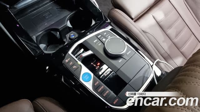 BMW iX3 M Sport, 2024 9