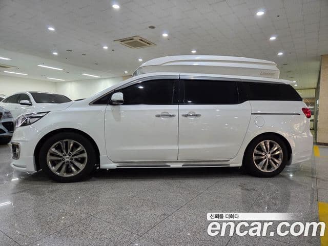 Kia All New Carnival бензин 9인승 High Limousine(компания по спецнадстройкам), 2016 3
