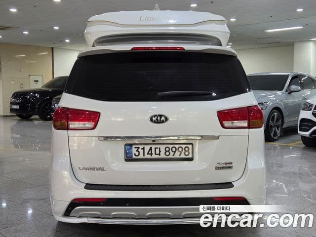 Kia All New Carnival бензин 9인승 High Limousine(компания по спецнадстройкам), 2016 4