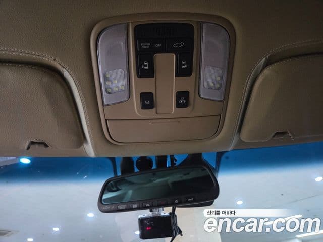 Kia All New Carnival бензин 9인승 High Limousine(компания по спецнадстройкам), 2016 17