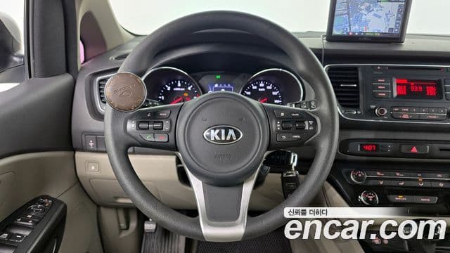 Kia All New Carnival 11인승 Deluxe, 2016 13