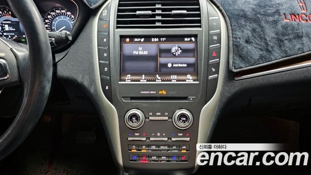 Lincoln MKC, 2017 10